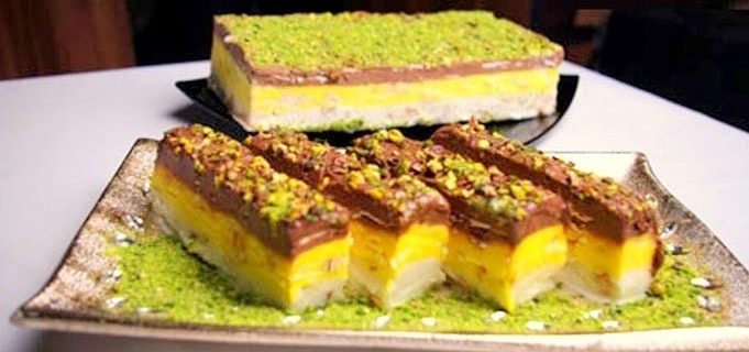 بهترین بستنی سنتی مشهد-کاماپرس