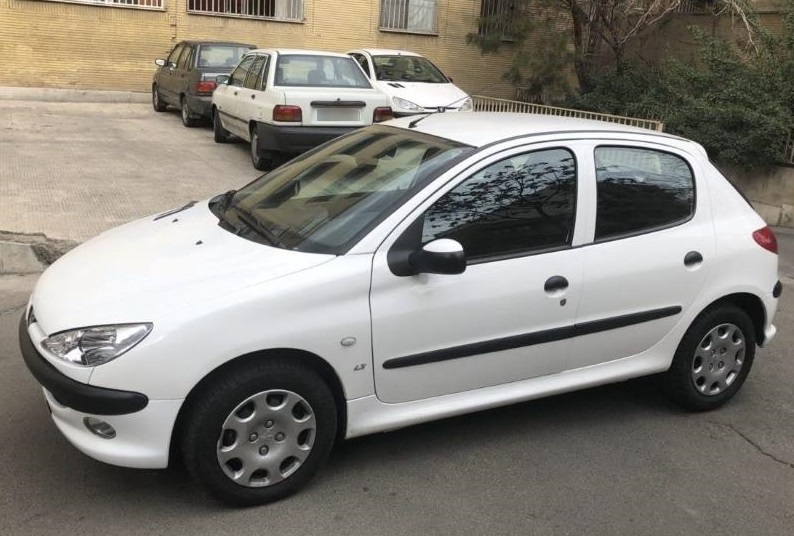 پژو 206-کاماپرس