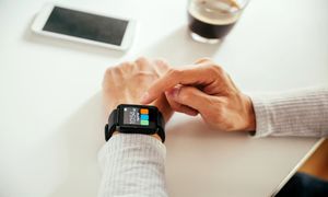 5 ساعت هوشمند 2 میلیون تومانی مناسب برای هدیه دادن