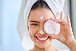 موثرترین کرم مرطوب کننده برای جلوگیری از خشکی و ترک پوست