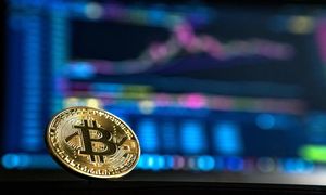 امیدی به افزایش قیمت بیت کوین هست؟/ قیمت روز ۳۰ مهرماه