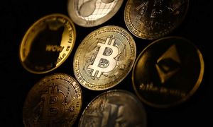 قیمت روز بیت کوین 29 دی 1401/ نزول پادشاه رمزارزها به کانال پایین تر