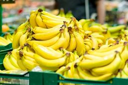 خطر فاسد شدن موز های وارداتی در گمرک