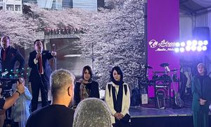 علاالدین مهاجر آغاز به کار کرد