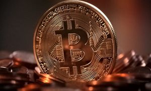 قیمت روز بیت کوین 13 تیر 1402/ ارز دیجیتال معروف کانال 31 هزار دلاری را در هم شکست