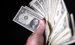 گران شدن قیمت دلار کوتاه مدت است