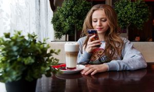 پرفروش ترین گوشی شیائومی برای خانم های خانه دار