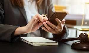 شماره وکیل از چه کسی بگیریم؟