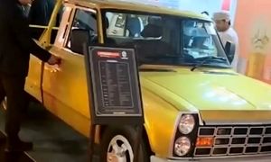 نیسان آبی با رنگ جدید به آفریقا صادر می شود