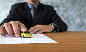 چند نکته مهم که پیش از خرید خودرو باید بدانید + نحوه استعلام سند