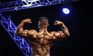 ۵۴ بدنساز جهانی برای رقابت به کیش می آیند