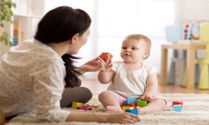 آشنایی با خدمات و وظایف پرستار کودک در منزل