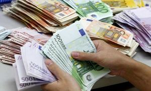 آشفتگی قیمت ارز، متاثر از شرایط مدیریتی کشور است