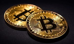 بهتر است بیت کوین بخریم یا بفروشیم؟