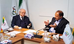 مهم ترین چالش های صنعت پوشاک کشور از نگاه جمعی از فعالان (ویدیو)