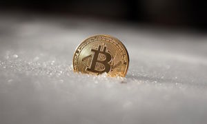 بیت کوین بخریم یا نخریم؟