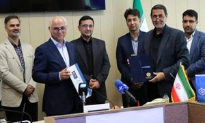 امضای دو تفاهم‌ نامه همکاری بین گروه دارویی گلرنگ و دانشگاه علوم پزشکی تهران