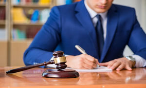 وکیل مواد مخدر کیست و باید چه ویژگی‌هایی داشته باشد؟