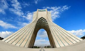 برج آزادی تا پایان سال تعطیل شد