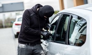 ماشین خود را با کمک ردیاب ضد سرقت کنید