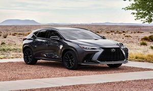 نمایشی دیدنی از شاسی بلند لکسوس NX مدل 2022 (ویدیو)